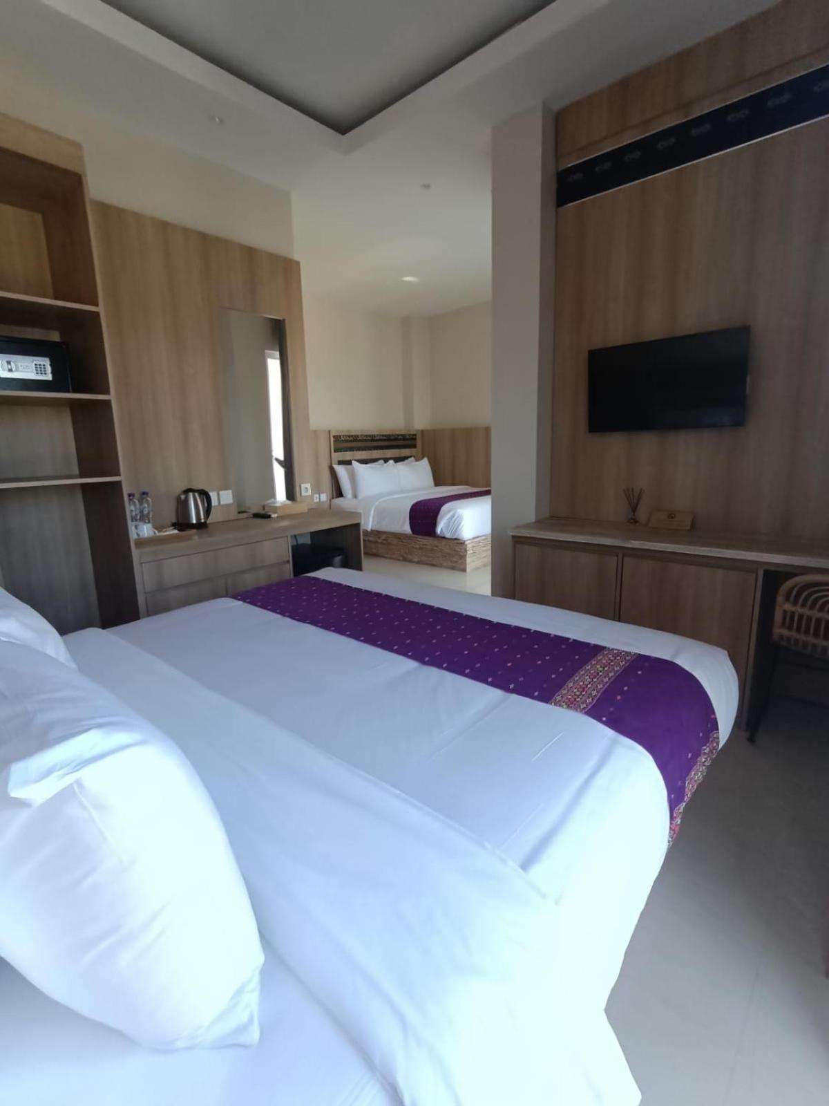 Dejavu 2.0 Hotel Bajo Komodo Labuan Bajo Exteriér fotografie