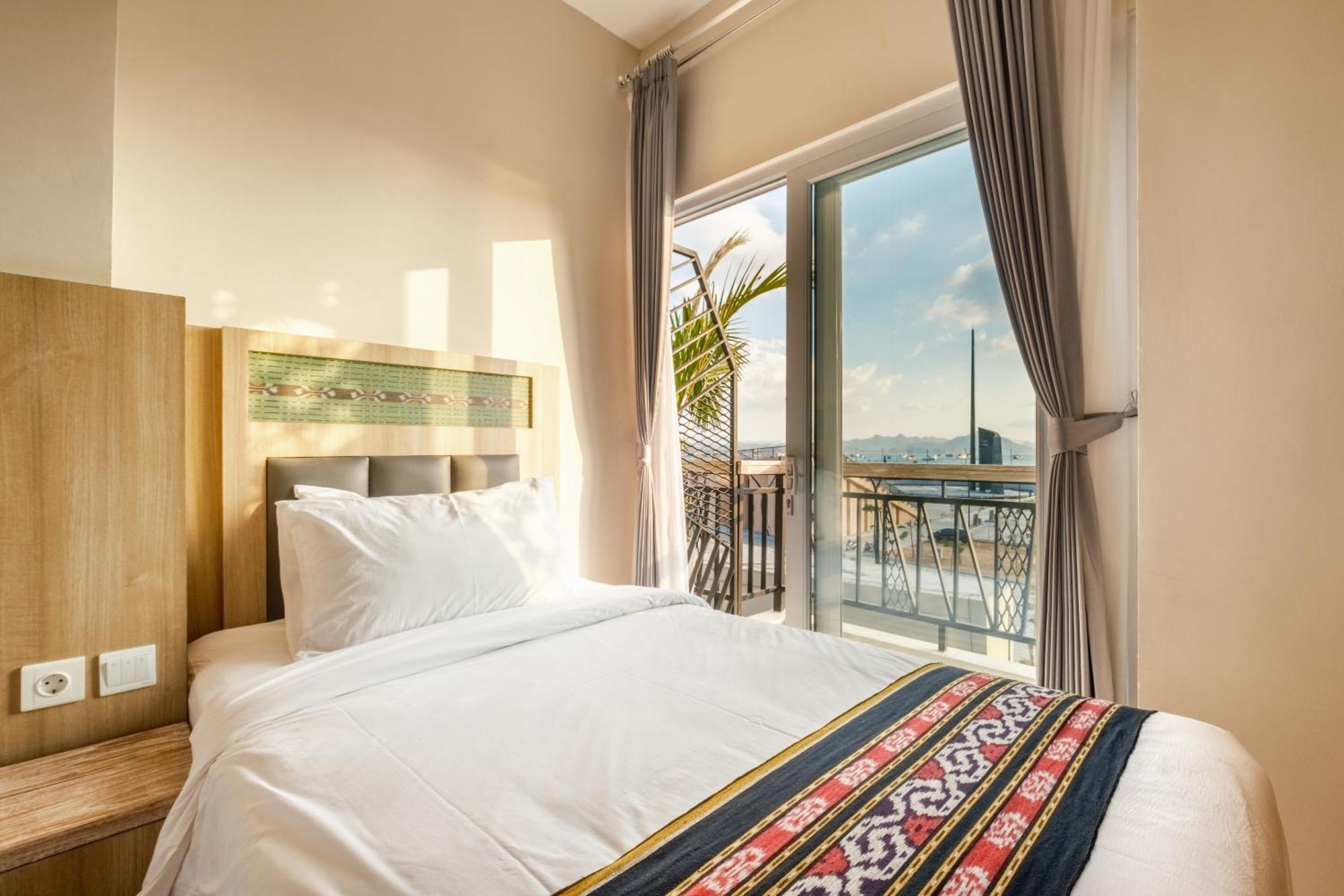 Dejavu 2.0 Hotel Bajo Komodo Labuan Bajo Exteriér fotografie